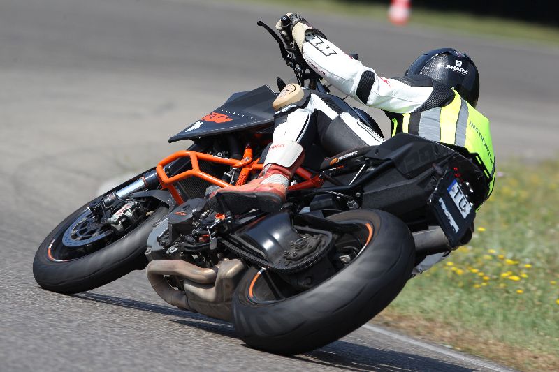 Archiv-2018/44 06.08.2018 Dunlop Moto Ride and Test Day  ADR/Hobby Racer 2 rot/unklar